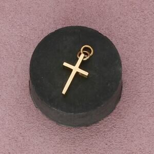 james avery 14k yellow gold retired deep latin cross pendant